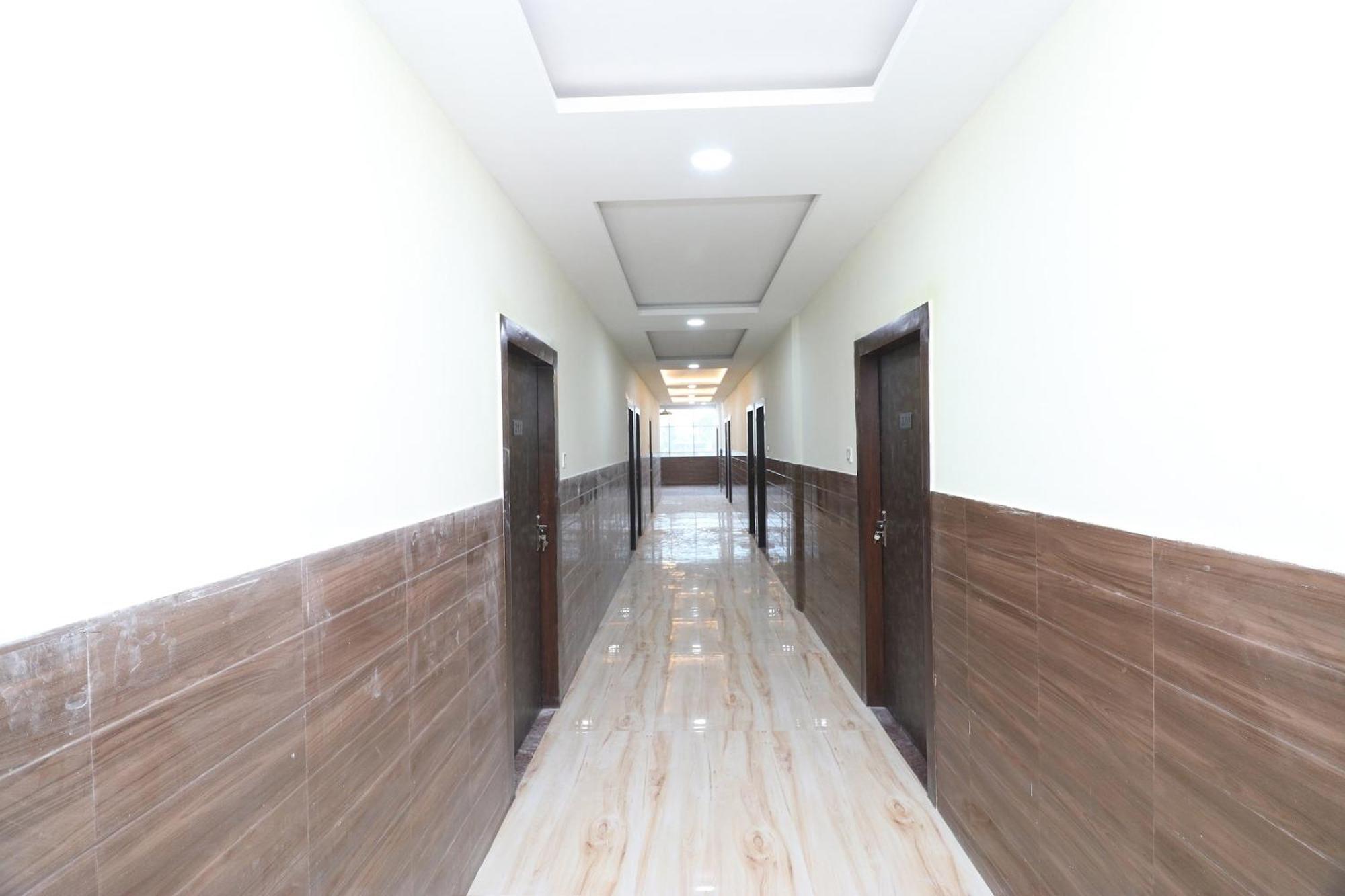 Hotel Centre Point Gorakhpur Exteriér fotografie