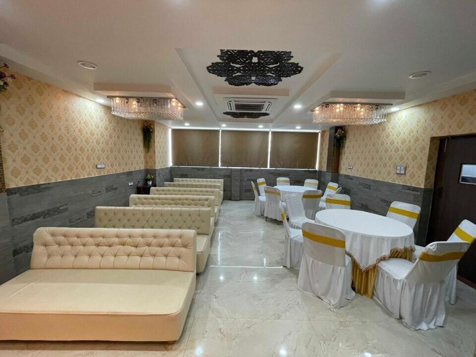 Hotel Centre Point Gorakhpur Exteriér fotografie